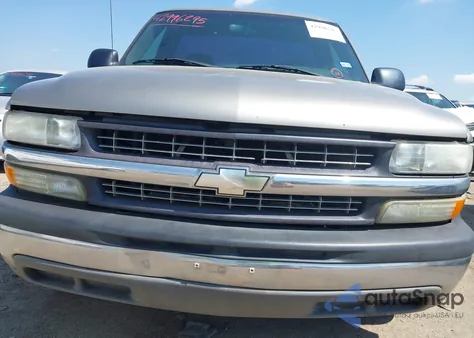 2001 Chevrolet Silverado 1500 z USA, uszkodzony, nr VIN 1GCEC14W01Z200228